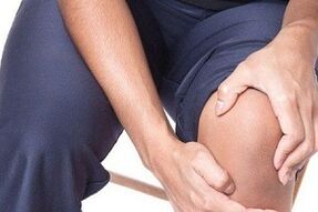 self-massage of the knee joint in case of arthrosis